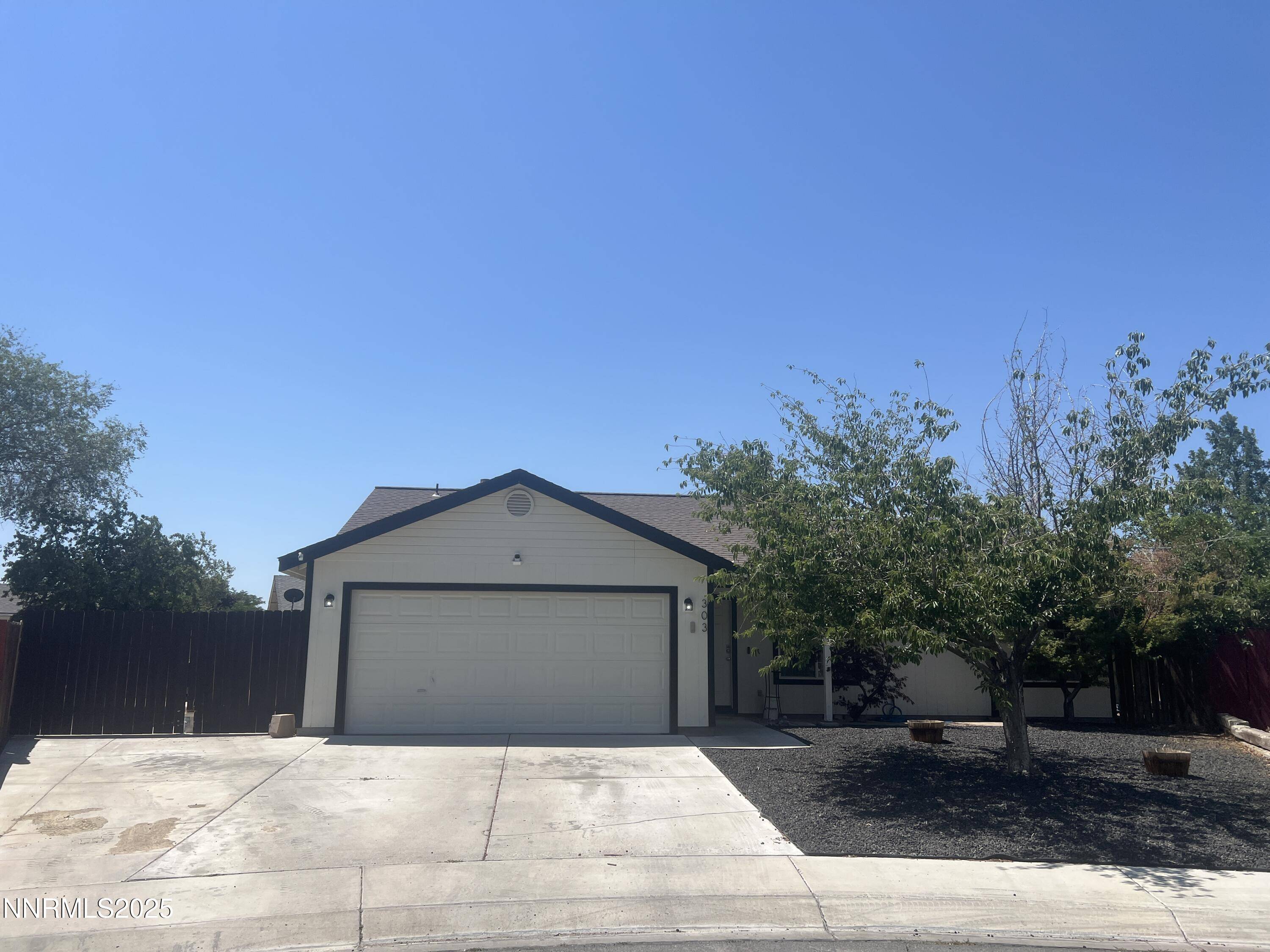 303 Wildrose CT Court, Fernley, NV 89408