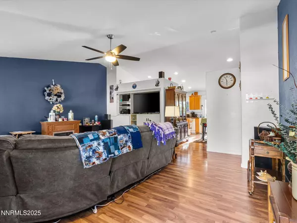 Reno, NV 89506,9493 Long River