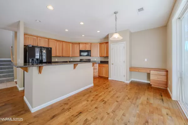Sparks, NV 89436,811 Pinchot Pass CT Court