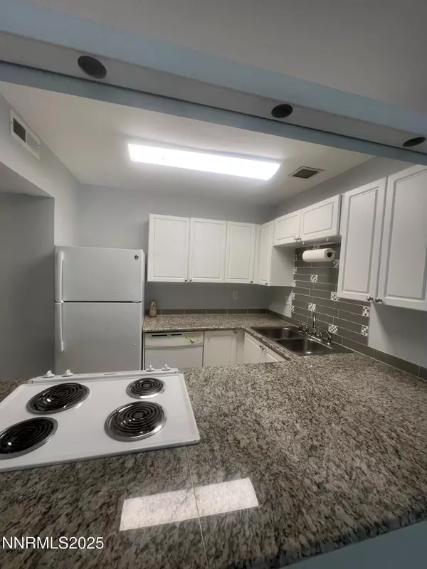 Reno, NV 89512,2555 Clear Acre LN Lane #93