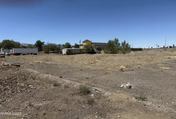 825 Mesa DR Drive, Fernley, NV 89408