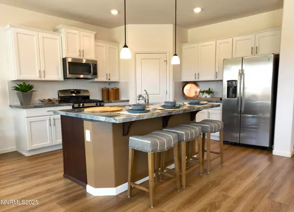 Sparks, NV 89441,2540 Coltra Springs #102