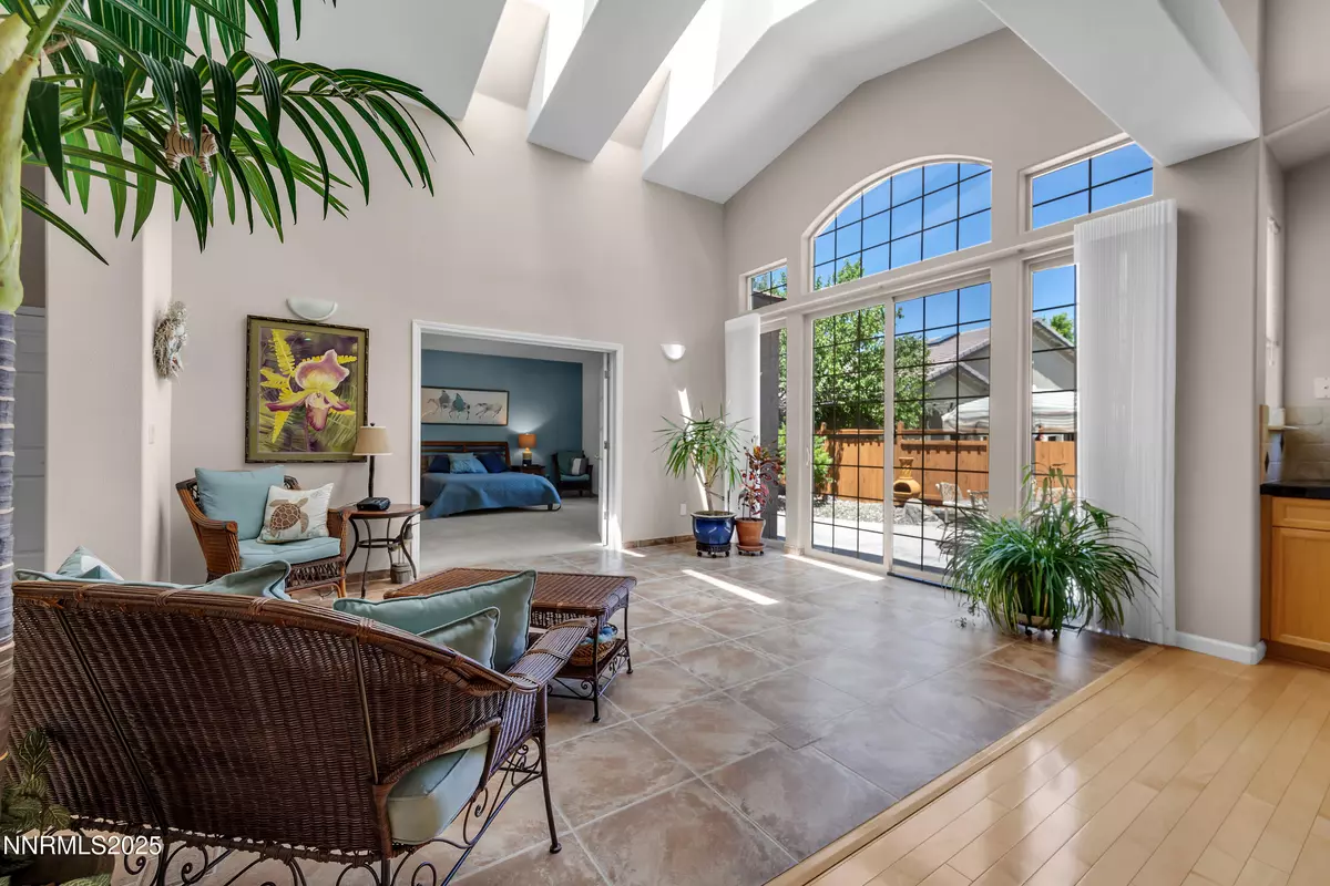 Sparks, NV 89436,6485 Sun Flag