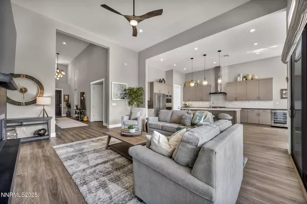 Reno, NV 89511,5469 Side Saddle