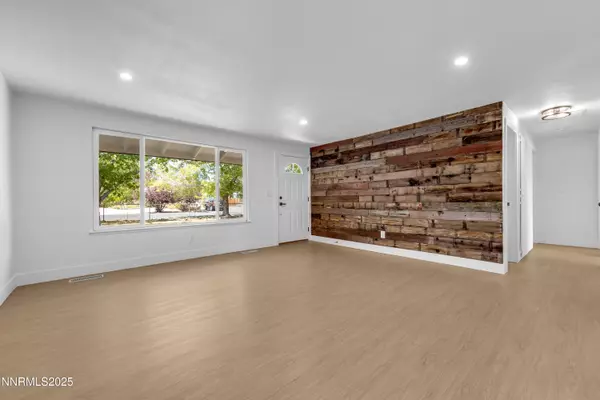 Sparks, NV 89436,30 N Patterson PL Place