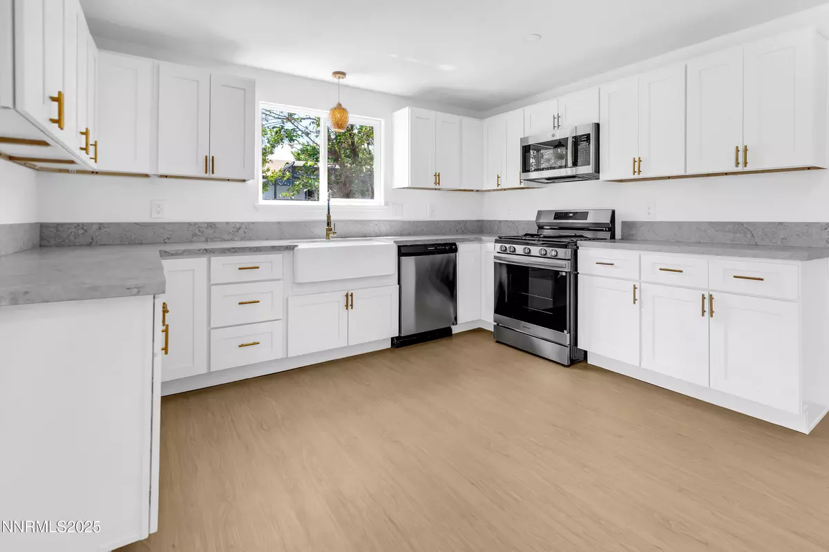 Sparks, NV 89436,30 N Patterson PL Place