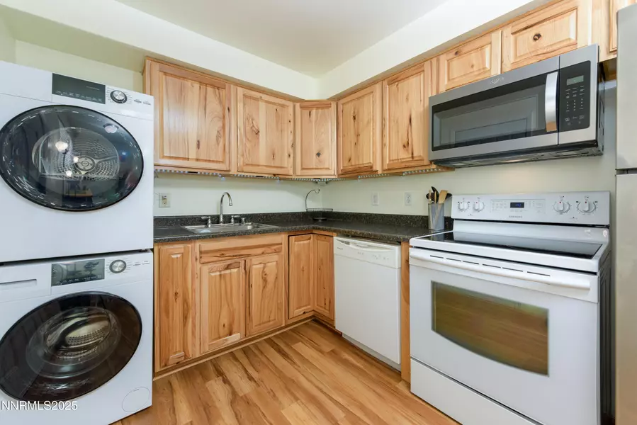 1120 S Curry ST, Carson City, NV 89703