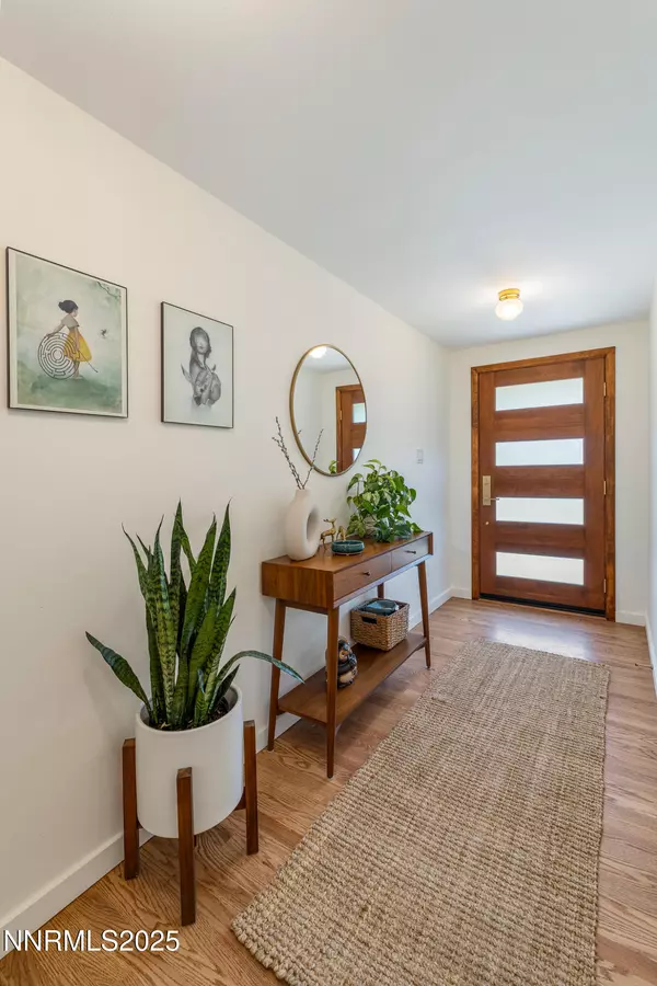 Reno, NV 89509,615 Shamrock LN