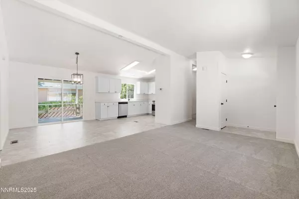 Sparks, NV 89434,303 Rue De La Fauve