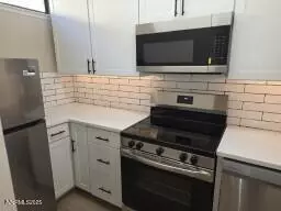 861 Nutmeg PL #APT 3, Reno, NV 89502