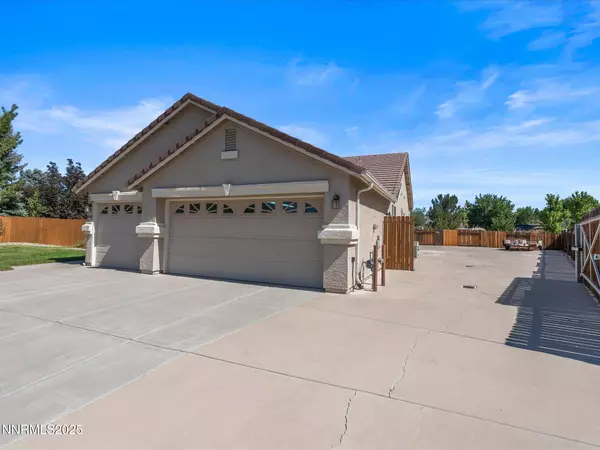 Sparks, NV 89436,8044 Miramar CT