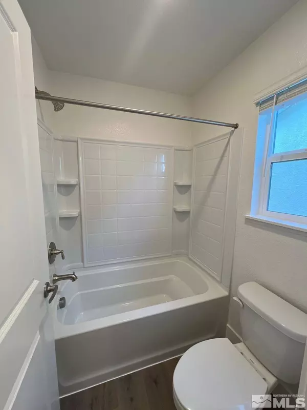Sparks, NV 89436,7924 Schist