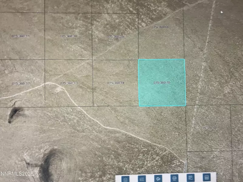 01536015 near old immigrant trail, Lovelock, NV 89419