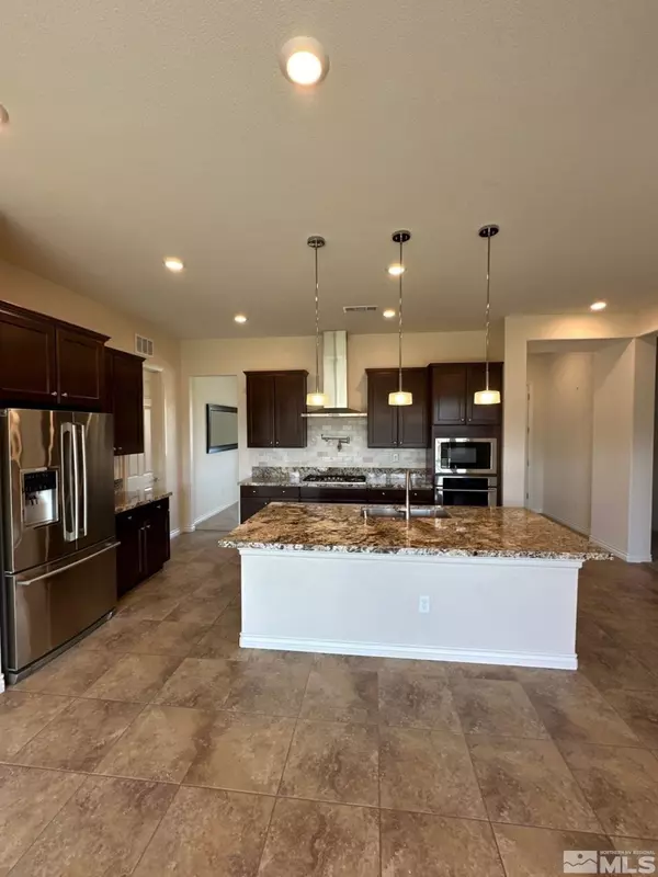 Verdi, NV 89439,8370 Simsbury DR