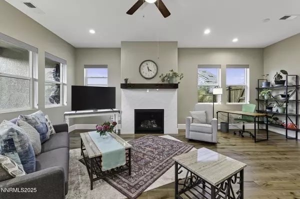 Sparks, NV 89436,7317 Oakmont LN