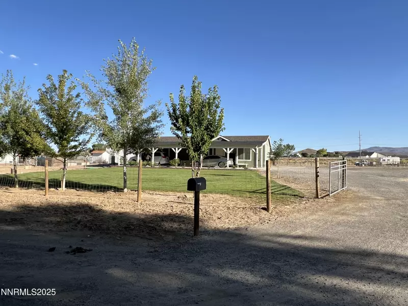 1145 Carol WAY, Fernley, NV 89408