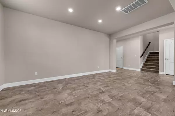 Sparks, NV 89436,2025 Elk Falls