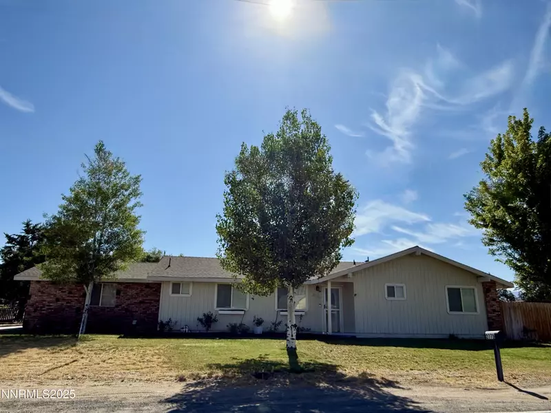 2775 Vicky LN, Minden, NV 89423