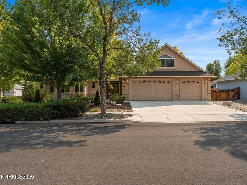1383 Macenna LN, Gardnerville, NV 89410