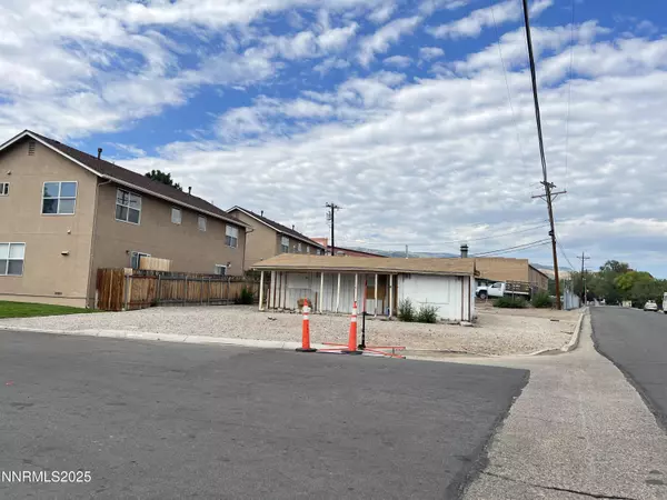 Reno, NV 89509,3301 Smith DR