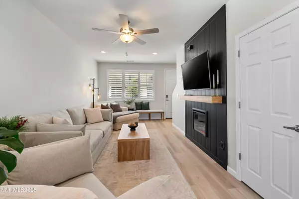 Reno, NV 89512,3421 Colonial Downs DR