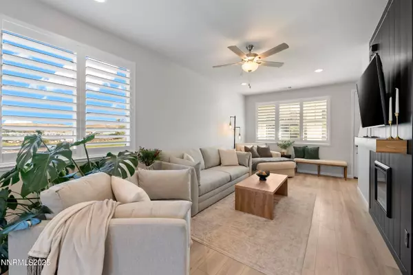 Reno, NV 89512,3421 Colonial Downs DR