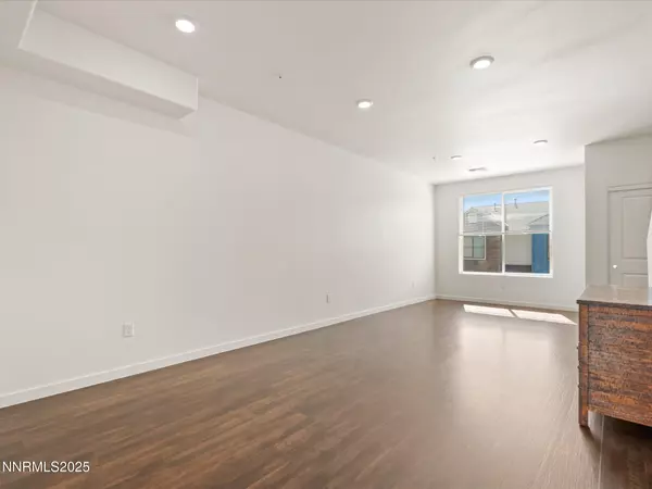 Reno, NV 89503,555 Logan Jacob LN