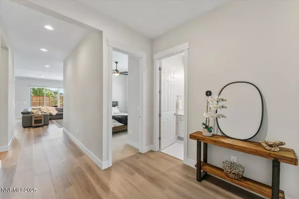 Sparks, NV 89436,7536 Evans Bridge