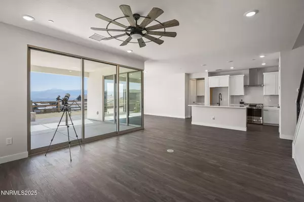 Sparks, NV 89436,5469 Fossilstone