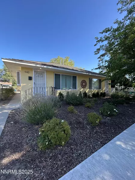 938 E ST, Sparks, NV 89431