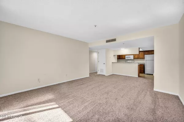 Reno, NV 89509,3095 Lakeside #102
