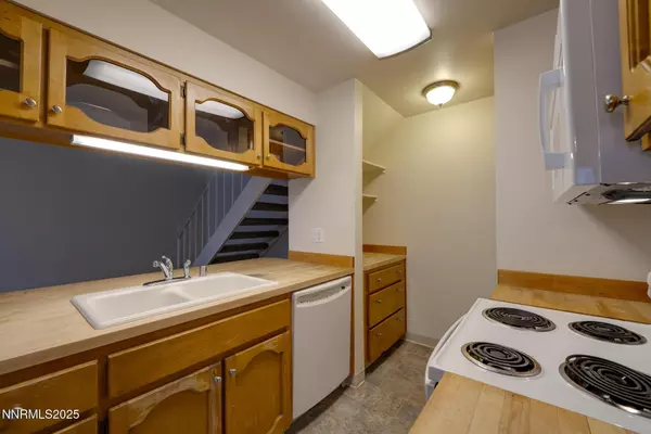 Reno, NV 89502,4941 Catalina DR #APT 2