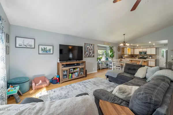 Sparks, NV 89436,6671 April