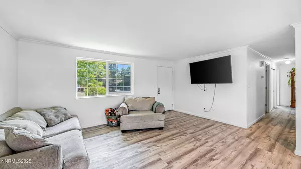 Sparks, NV 89436,35 N Tropicana CIR