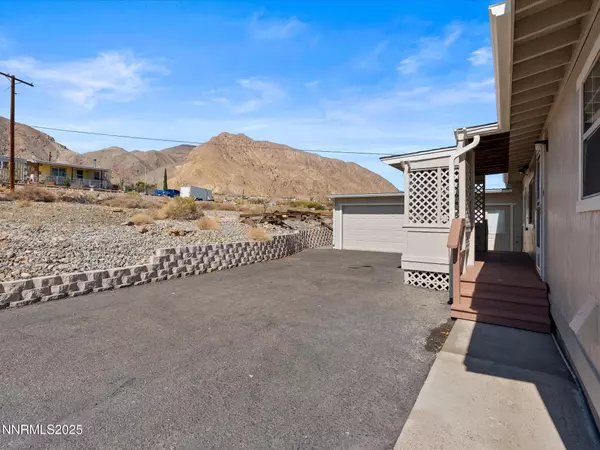 Walker Lake, NV 89415,193 Ahab LN