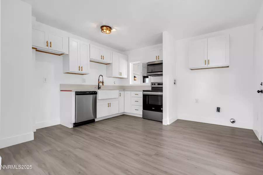 2 Lincoln, Sparks, NV 89431