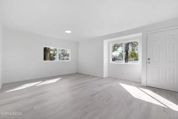 Fallon, NV 89406,337 Court