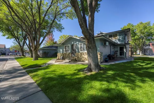 Sparks, NV 89431,611 Oakwood DR #1