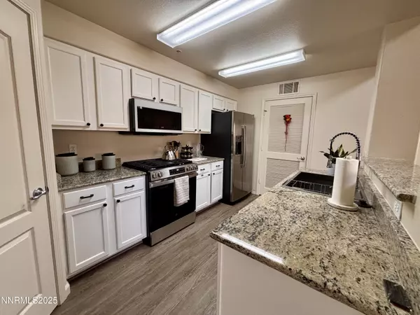 Reno, NV 89521,9050 Double R BLVD #APT 1422