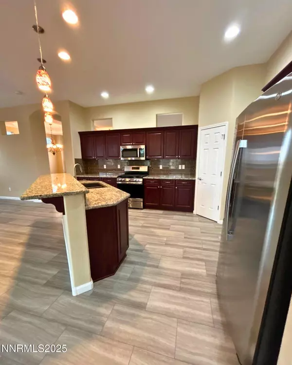 Sparks, NV 89436,7518 Ulysses DR