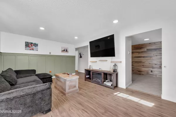 Sparks, NV 89434,1422 Del Rosa WAY