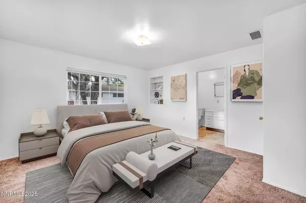 Yerington, NV 89447,307 S California