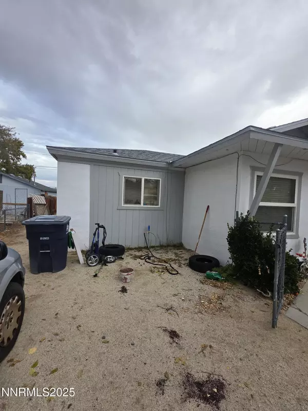 Hawthorne, NV 89415,107 English