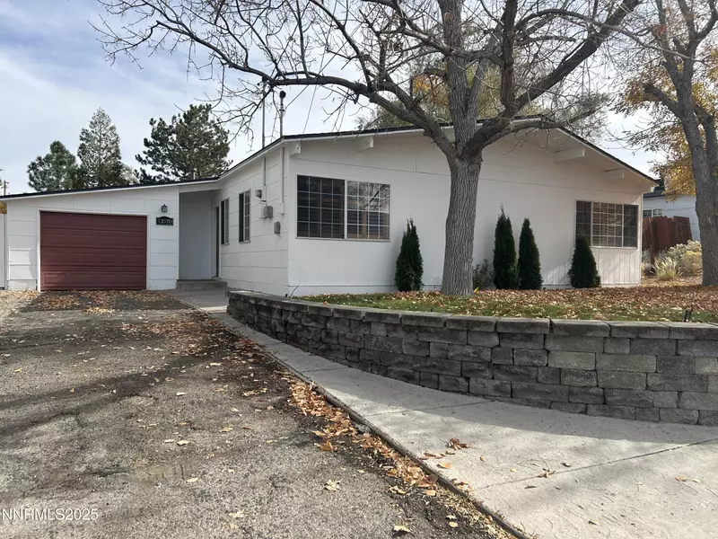 13570 Mount Rainier, Reno, NV 89506