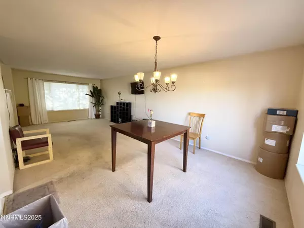 Sparks, NV 89436,1208 Bodega DR