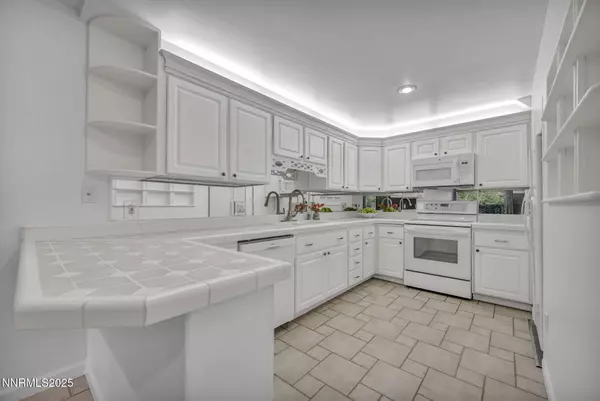 Reno, NV 89503,1325 Jones ST