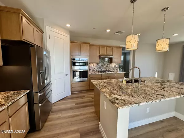 Sparks, NV 89441,406 Heirloom ST