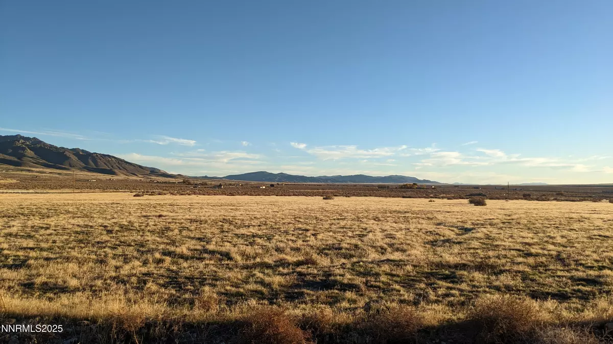 Lovelock, NV 89419,11375 Castaic Way