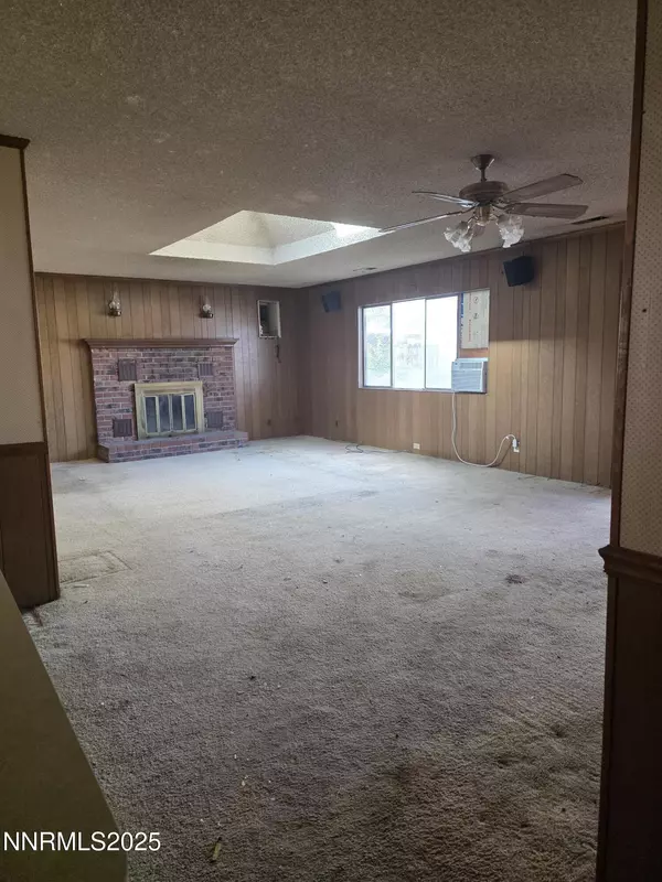 Sparks, NV 89431,8 E O ST