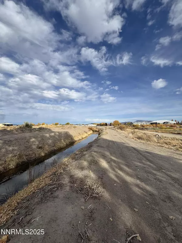 Yerington, NV 89447,0 15-13-25 FR N2ne4/par 3